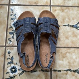 NWOT Clarks sandals size 8 W